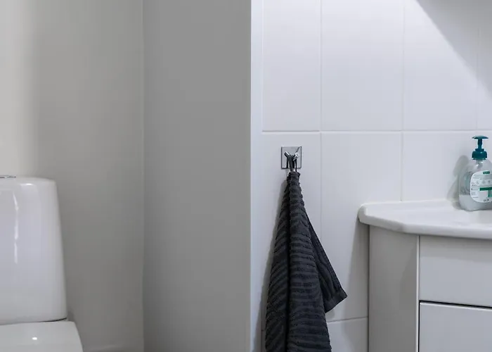 Freda - Relaxing Downtown *