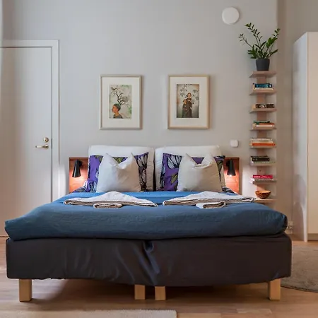 Freda - Relaxing Downtown Apartment *